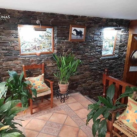 Apartamentos Siete Lagunas Trevelez Exterior photo