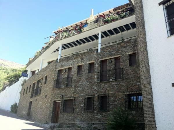 Apartamentos Siete Lagunas Trevelez Exterior photo